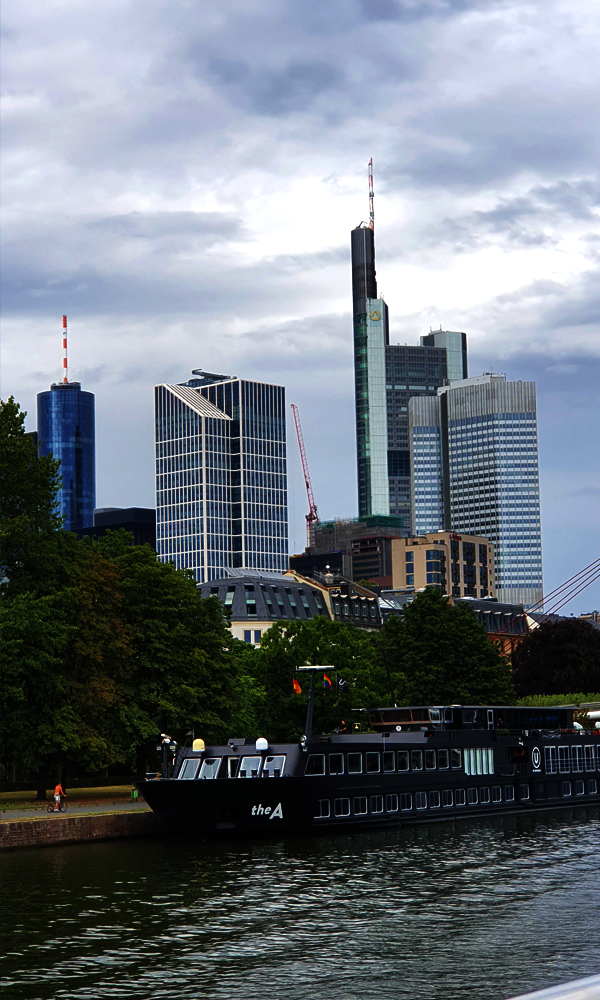 building services frankfurt